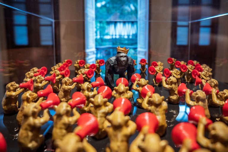 Alexandre Frangioni Exhibition Levarei saudades da Aurora at cultural space BRDE, Curitiba, Brazil